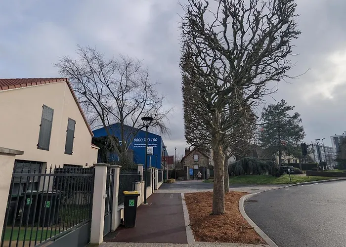 Perle Urbaine : Jardin Spacieux!