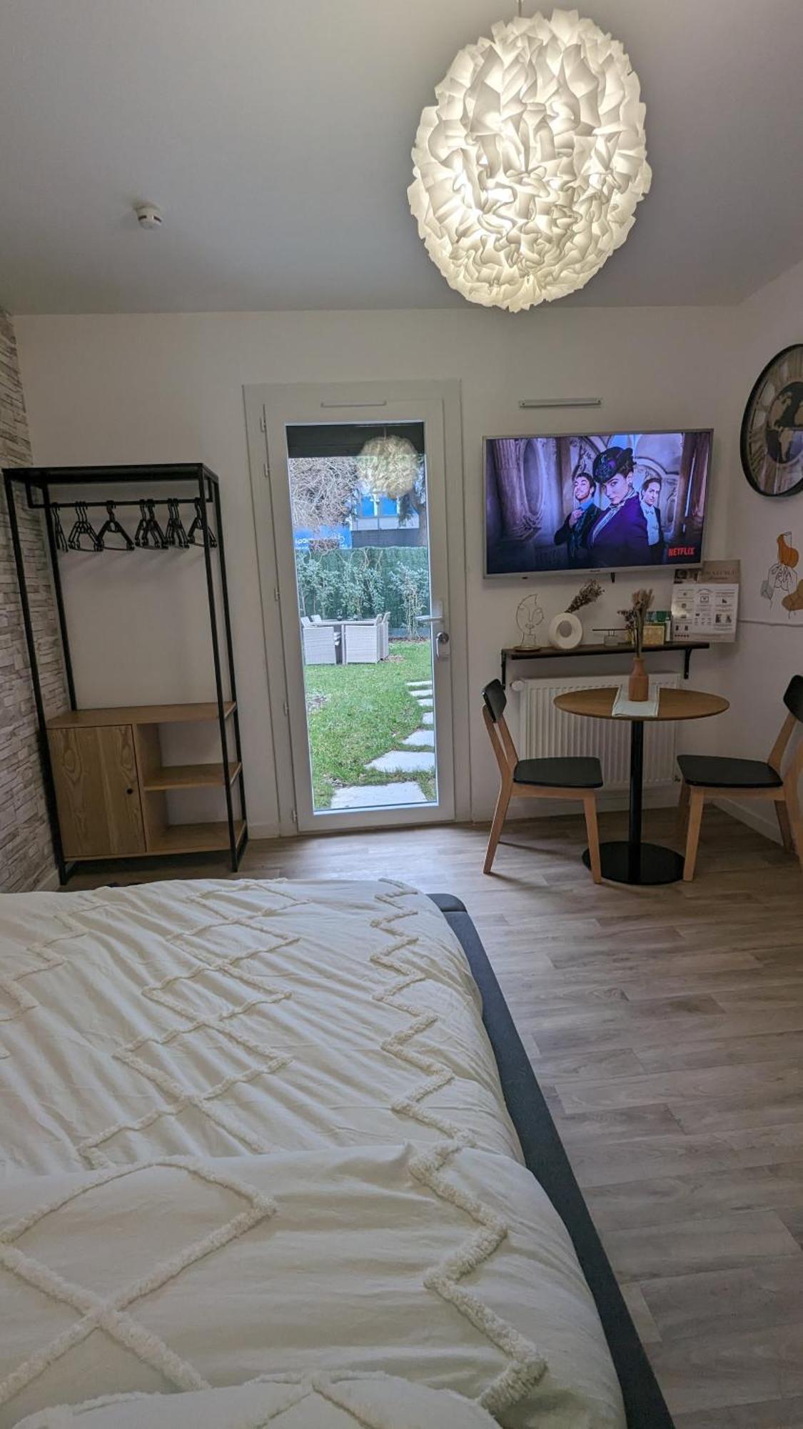 Perle Urbaine : Jardin Spacieux! Appartement *