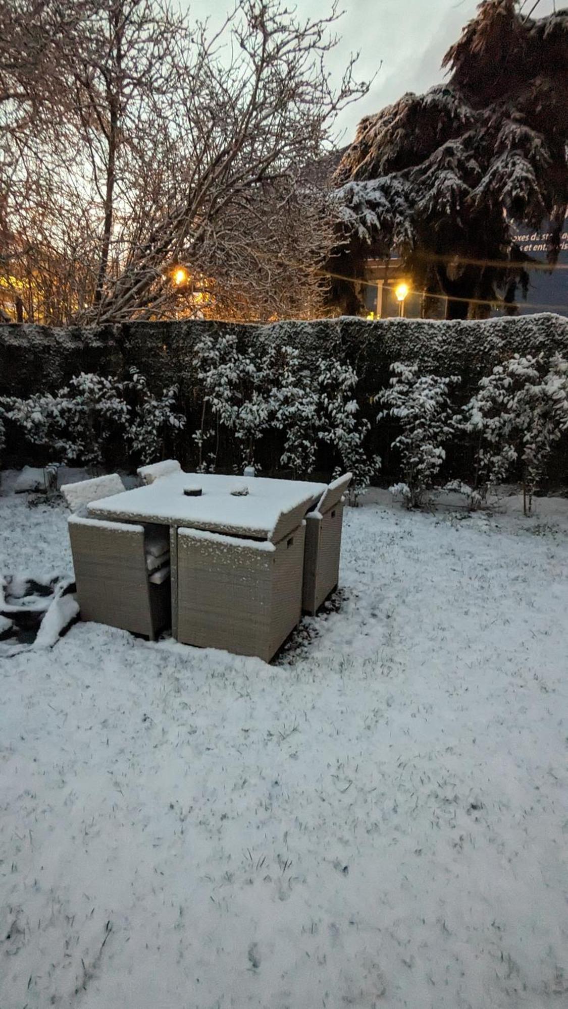 Perle Urbaine : Jardin Spacieux! *