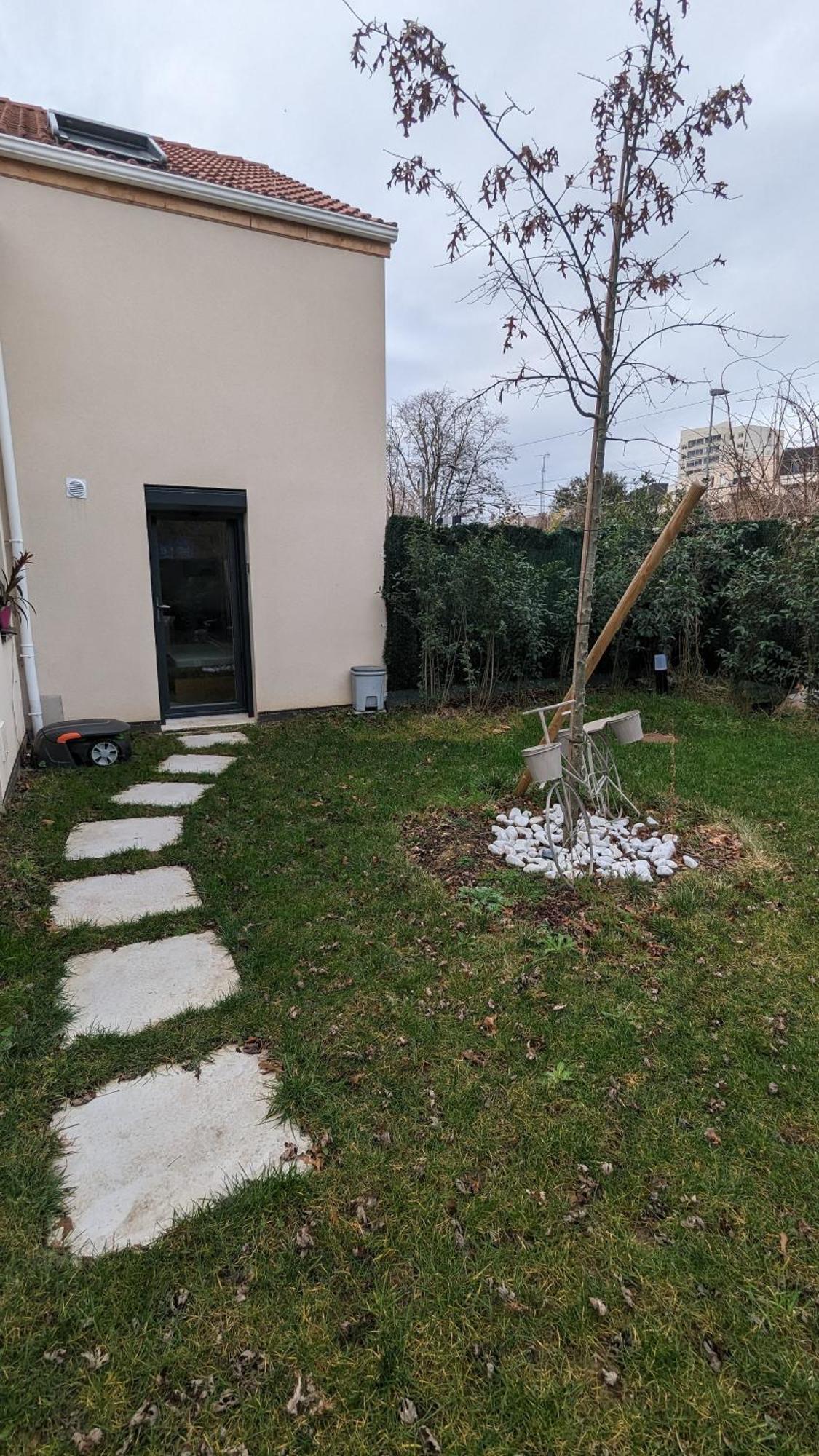 Perle Urbaine : Jardin Spacieux! Appartement *